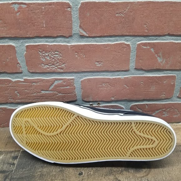 Nike SB Jnoski Black & White Canvas Skate Shoes - Picture 4 of 7